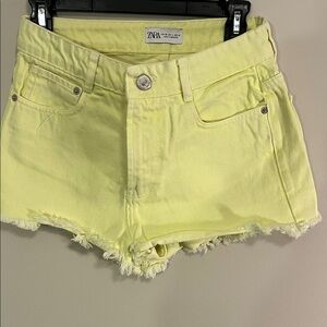 Zara Women's Light Yellow Jean Shorts